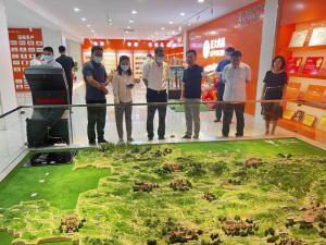 洛阳市市委常委、宣传部长王飞莅临球友会调研